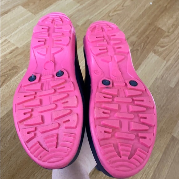 Navy and Pink Rain Boots - Picture 6 of 7